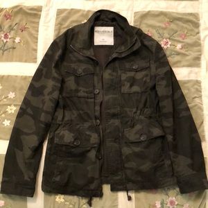 Small Aeropostale Camo zip-up Jacket with bottons
